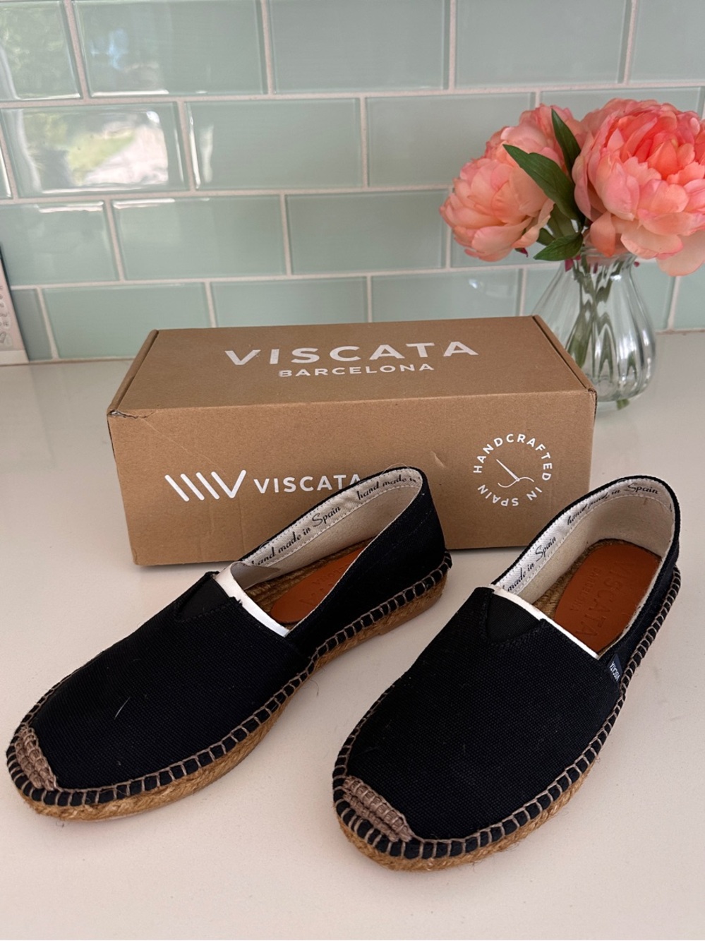Women’s Black Canvas Espadrilles Viscata made in Spain Brand New in Box
